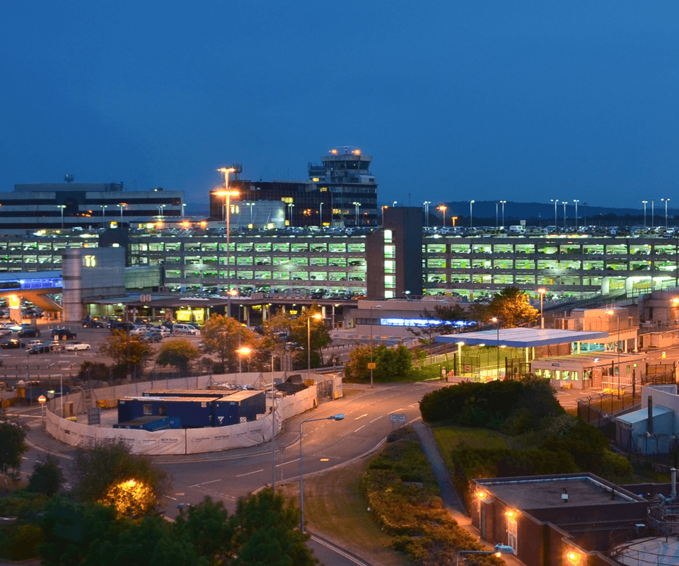 Manchester Airport car hire with Manchester Car Rental
